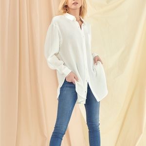 Off white button up tunic with collar.